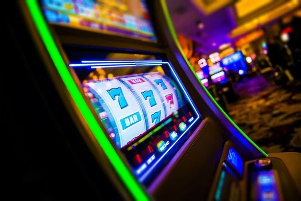 benihtoto Crash & Arcade